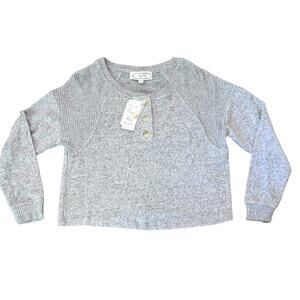 NEW Super Cute Hippie Rose Soft & Cozy Gray Crop Sweater Size MEDIUM